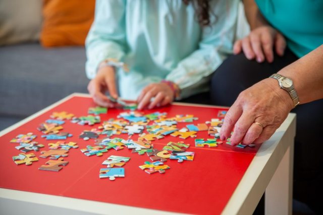 Các trò chơi xếp hình giúp phát triển não phải trẻ em