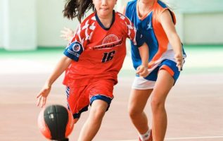 năng khiếu bóng rổ